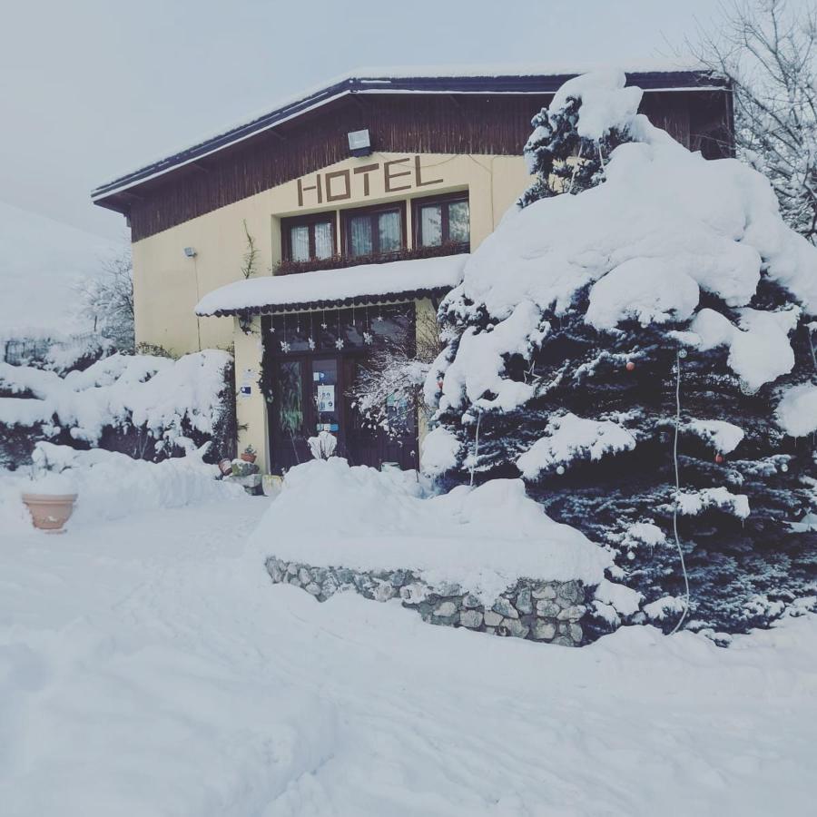 La Panoramica 89 Hotel Pescasseroli Kültér fotó