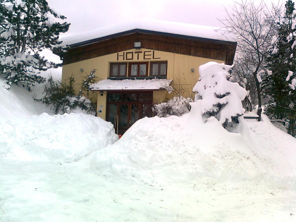 La Panoramica 89 Hotel Pescasseroli Kültér fotó